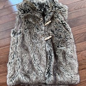 Zara girls fur vest - 12